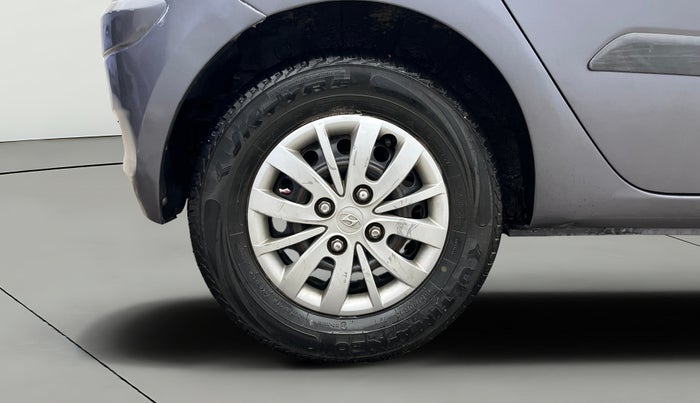 2015 Hyundai i10 SPORTZ 1.1, Petrol, Manual, 40,596 km, Right Rear Wheel