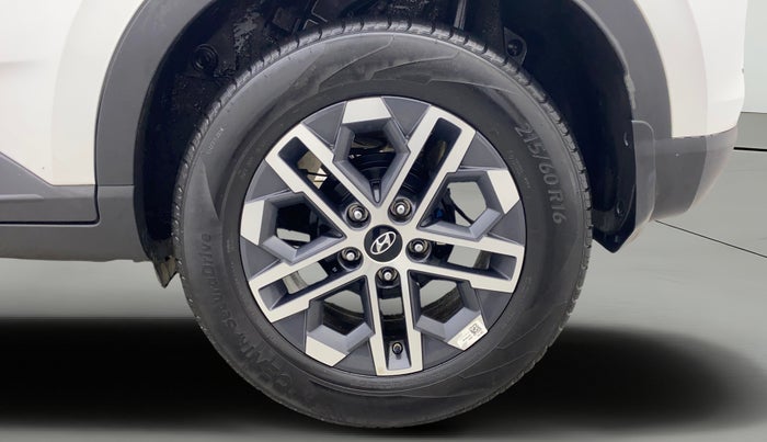 2024 Hyundai VENUE SX (O) 1.0 TURBO DCT, Petrol, Automatic, 16,853 km, Left Rear Wheel