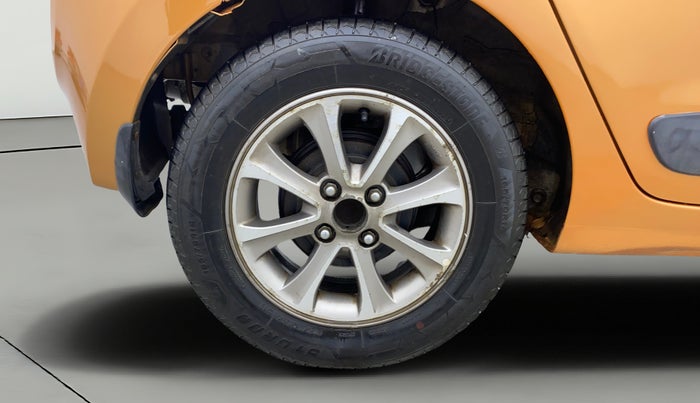 2016 Hyundai Grand i10 ASTA 1.2 KAPPA VTVT, Petrol, Manual, 94,915 km, Right Rear Wheel