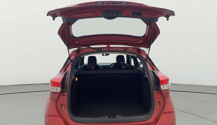 2019 Nissan Kicks XV 1.5, Petrol, Manual, 68,147 km, Boot Door Open