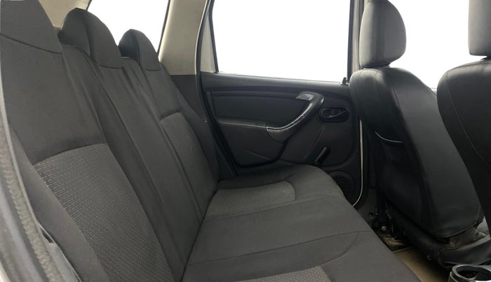 2015 Renault Duster 85 PS RXE DIESEL, Diesel, Manual, 86,870 km, Right Side Rear Door Cabin