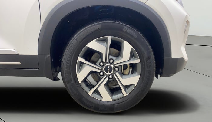 2020 KIA SONET HTX 1.0 IMT, Petrol, Manual, 1,04,558 km, Right Front Wheel