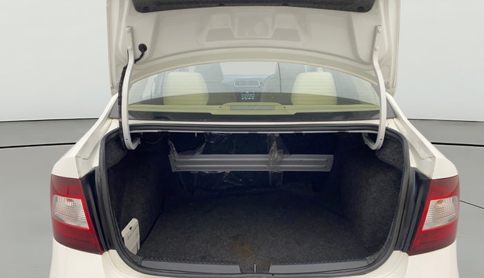 2019 Skoda Rapid STYLE 1.6 MPI, Petrol, Manual, 58,211 km, Boot Open Zoomed View