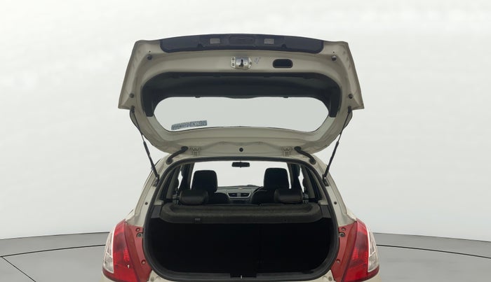 2016 Maruti Swift ZXI, Petrol, Manual, 1,05,195 km, Boot Door Open