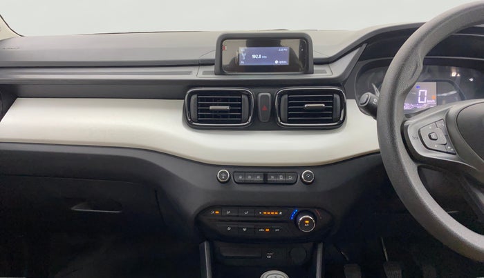 2023 Tata PUNCH PURE RHYTHM PACK MT, Petrol, Manual, 11,579 km, Air Conditioner