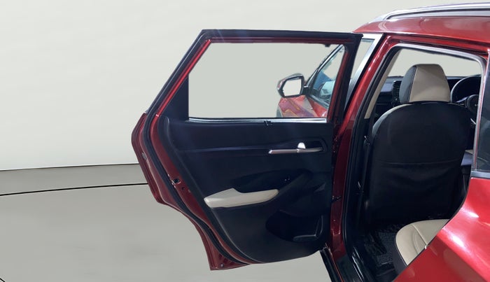 2022 KIA SELTOS HTK PLUS 1.5 IMT, Petrol, Manual, 20,815 km, LHS Rear Door