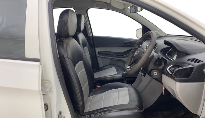 2022 Tata Tiago XT CNG, CNG, Manual, 74,109 km, Right Side Front Door Cabin
