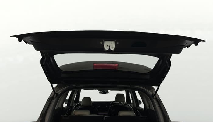 2022 KIA CARENS LUXURY PLUS 1.4 PETROL 7 STR, Petrol, Manual, 37,223 km, Boot Door Open
