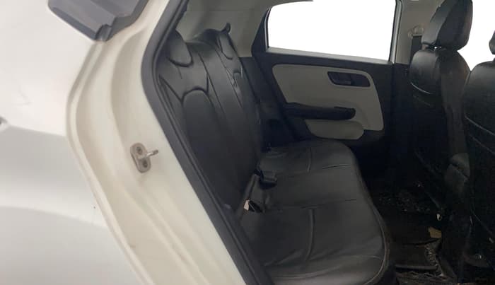 2024 Tata ALTROZ XM PLUS CNG, CNG, Manual, 18,993 km, Right Side Rear Door Cabin