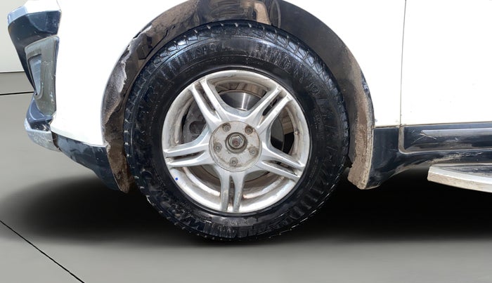 2018 Mahindra MARAZZO M6 8 STR, Diesel, Manual, 1,14,645 km, Left Front Wheel