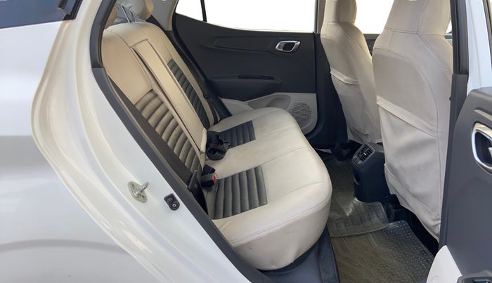 2020 Hyundai AURA SX 1.2, CNG, Manual, 55,457 km, Right Side Rear Door Cabin