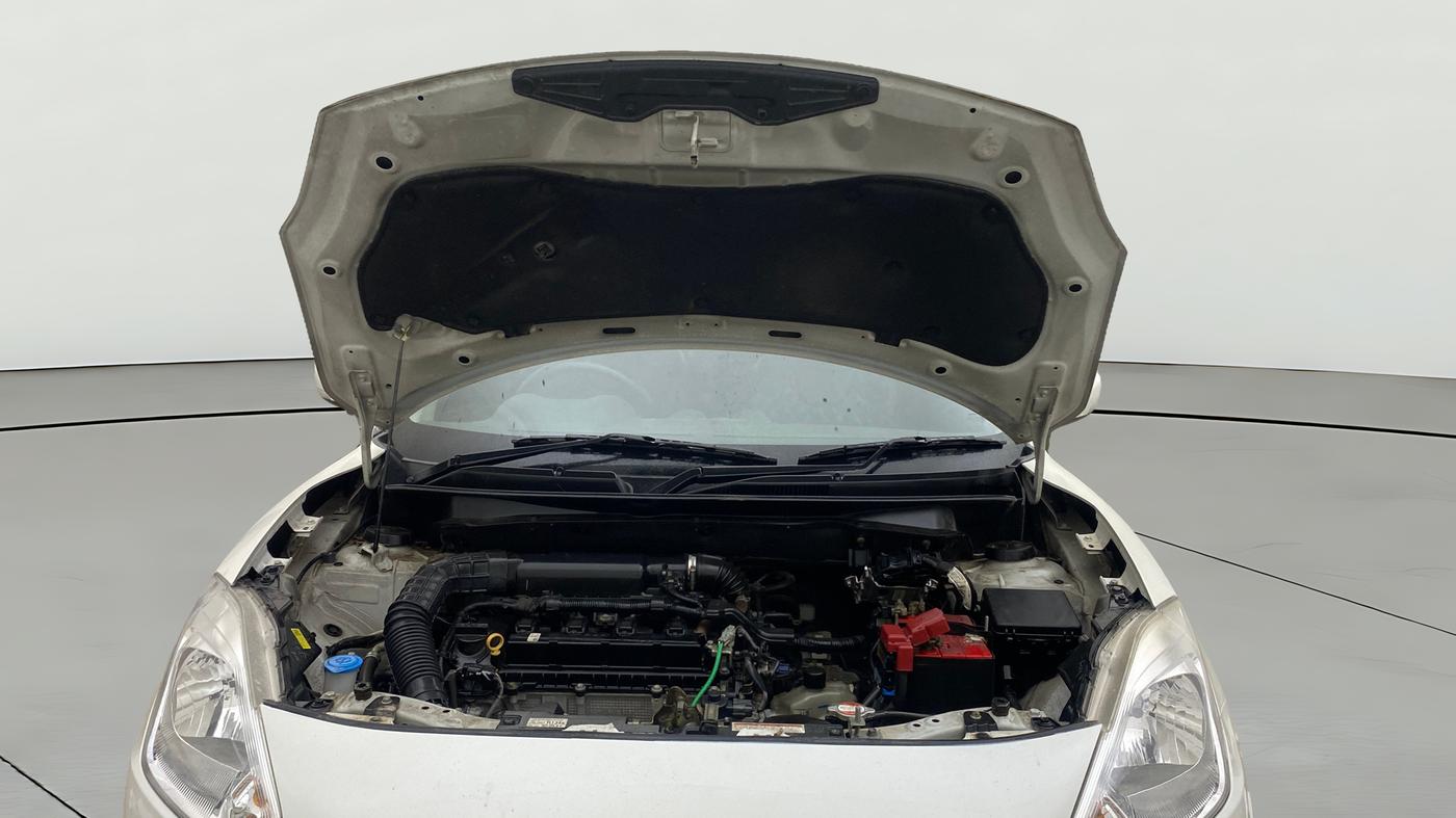 2022 Maruti Swift VXI AMT, Petrol, Automatic, 46,664 km, Open Bonet