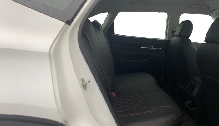 2023 KIA SELTOS  HTK PLUS 1.5 DIESEL IMT, Diesel, Manual, 54,097 km, Right Side Rear Door Cabin