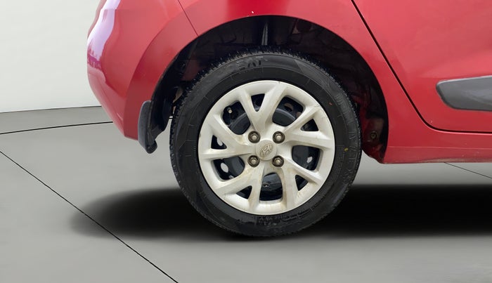 2017 Hyundai Grand i10 SPORTZ (O) 1.2 KAPPA VTVT, Petrol, Manual, 52,649 km, Right Rear Wheel