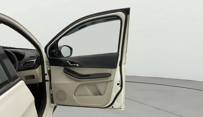 2023 Tata Tiago XZA PLUS PETROL, Petrol, Automatic, 13,554 km, RHS Front Door