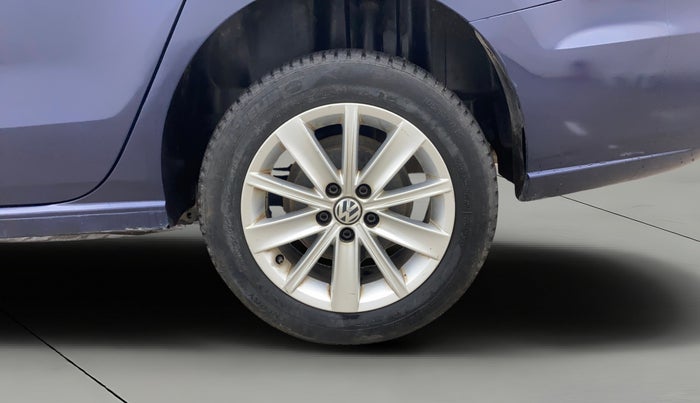 2015 Volkswagen Vento HIGHLINE DIESEL 1.5, Diesel, Manual, 1,27,863 km, Left Rear Wheel