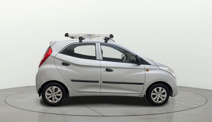 2014 Hyundai Eon MAGNA +, Petrol, Manual, 92,522 km, Right Side View