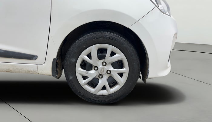 2018 Hyundai Grand i10 SPORTZ (O) 1.2 KAPPA VTVT, Petrol, Manual, 45,578 km, Right Front Wheel