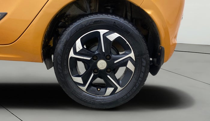 2016 Tata Tiago XZ PETROL, Petrol, Manual, 46,563 km, Left Rear Wheel