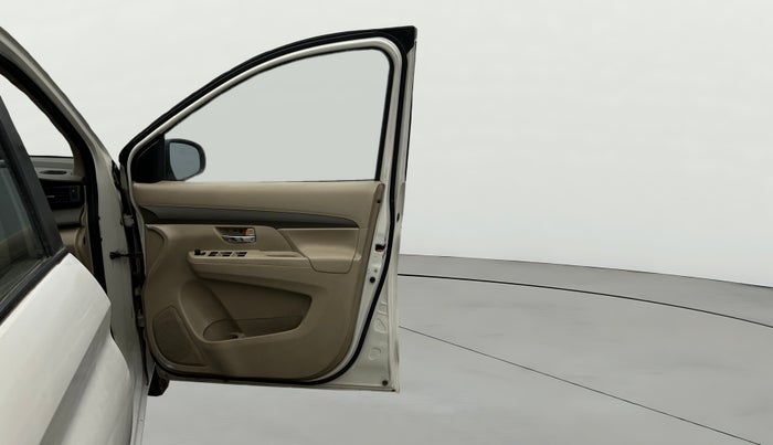 2020 Maruti Ertiga VXI CNG, CNG, Manual, 67,085 km, RHS Front Door