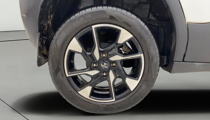 2023 Tata PUNCH ACCOMPLISHED AMT, Petrol, Automatic, 18,070 km, Right Rear Wheel