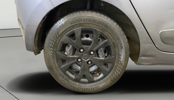 2015 Hyundai Grand i10 SPORTZ 1.2 KAPPA VTVT, Petrol, Manual, 73,497 km, Right Rear Wheel