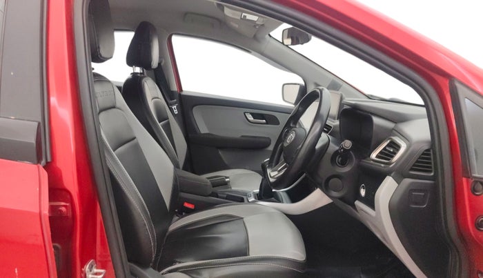 2020 Tata ALTROZ XZ PETROL, Petrol, Manual, 66,605 km, Right Side Front Door Cabin