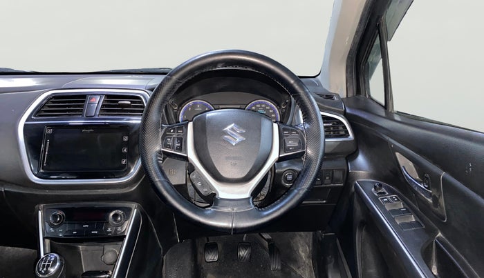 2017 Maruti S Cross ALPHA 1.3, Diesel, Manual, 56,708 km, Steering Wheel Close Up