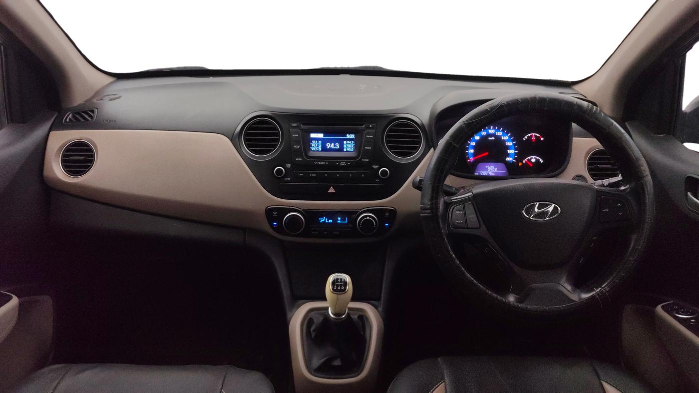 2014 Hyundai Xcent SX 1.2 (O), Petrol, Manual, 1,20,866 km, Dashboard
