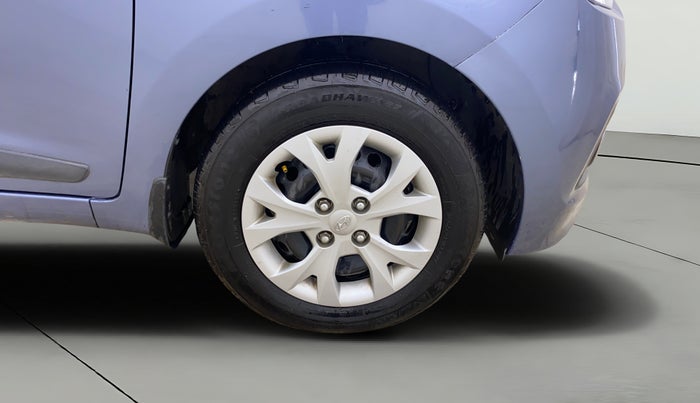 2016 Hyundai Grand i10 SPORTZ 1.2 KAPPA VTVT, Petrol, Manual, 44,216 km, Right Front Wheel