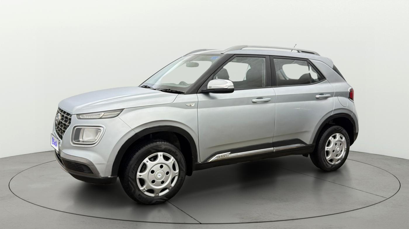 2020 Hyundai VENUE S 1.2, Petrol, Manual, 31,650 km, Left Front Diagonal