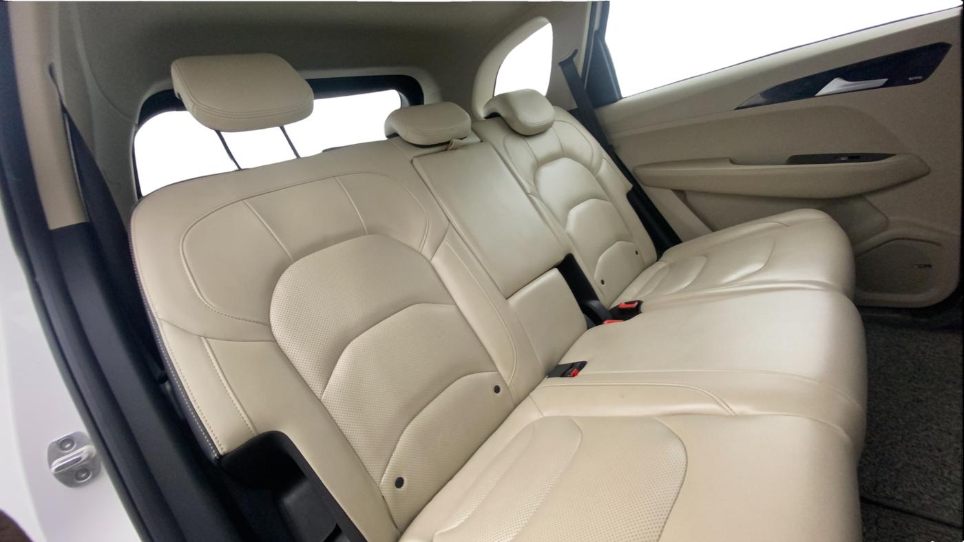 2021 MG HECTOR SHARP HYBRID 1.5 PETROL, Petrol, Manual, 32,926 km, Right Side Rear Door Cabin