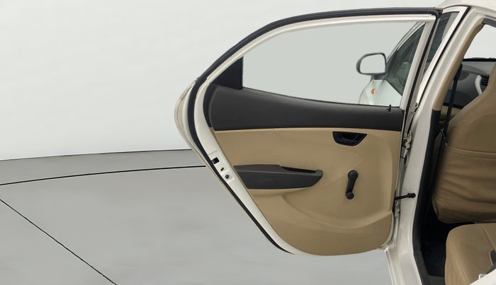 2017 Hyundai Eon ERA + SE, Petrol, Manual, 67,809 km, LHS Rear Door