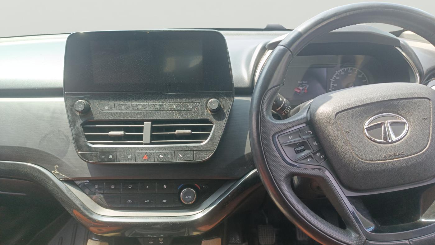 2021 Tata Safari XZ PLUS 6 S, Diesel, Manual, 38,740 km, Air Conditioner