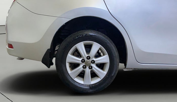 2014 Toyota Corolla Altis G PETROL, Petrol, Manual, 53,229 km, Right Rear Wheel