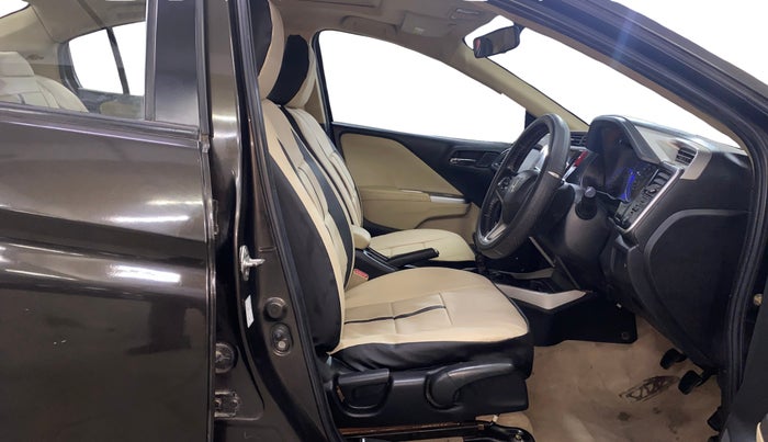 2016 Honda City 1.5L I-VTEC VX (O) MT, Petrol, Manual, 53,901 km, Right Side Front Door Cabin