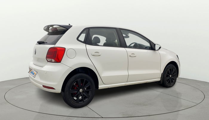 2016 Volkswagen Polo HIGHLINE1.2L, Petrol, Manual, 48,746 km, Right Back Diagonal