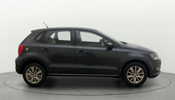 2016 Volkswagen Polo HIGHLINE1.2L, Petrol, Manual, 73,293 km, Right Side View