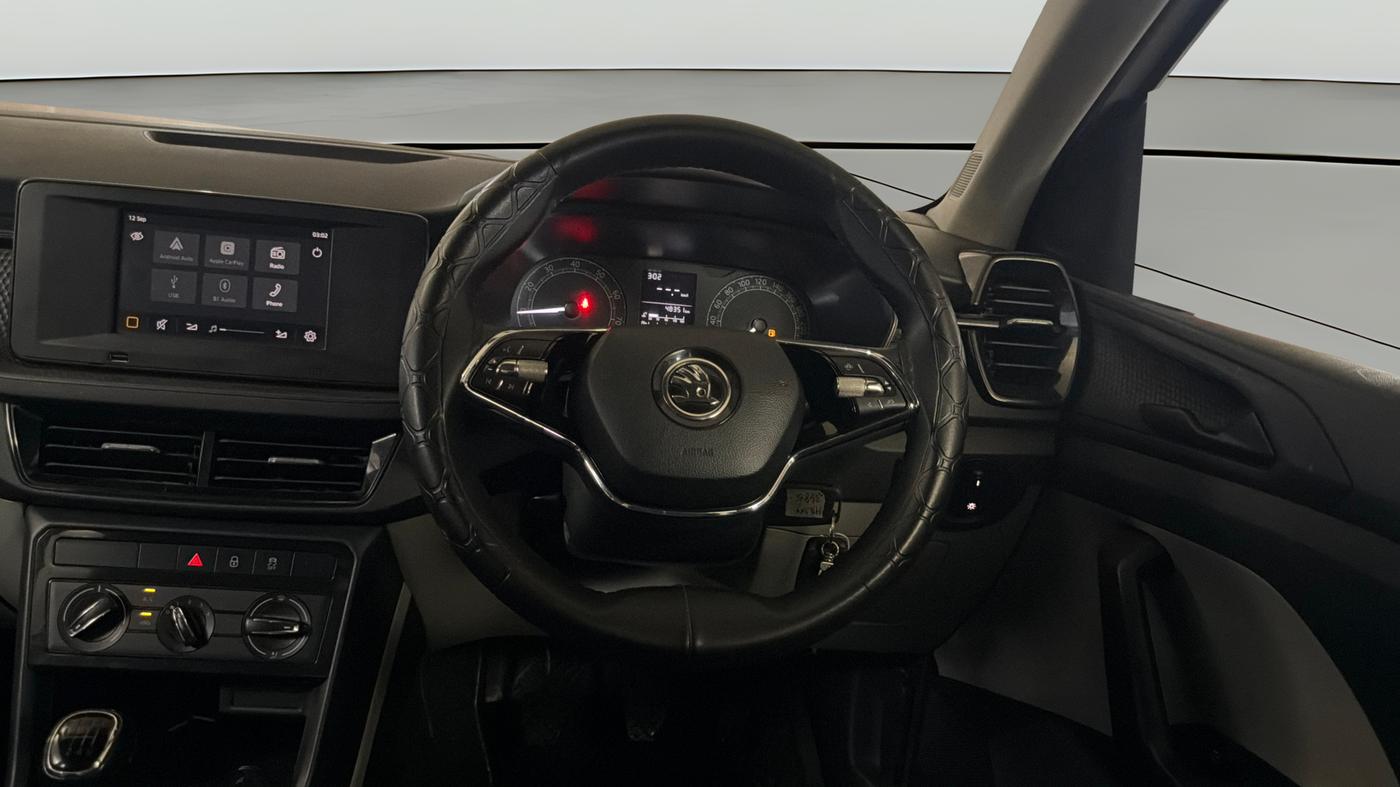 2022 Skoda KUSHAQ ACTIVE 1.0L TSI MT, Petrol, Manual, 48,288 km, Steering Wheel Close Up