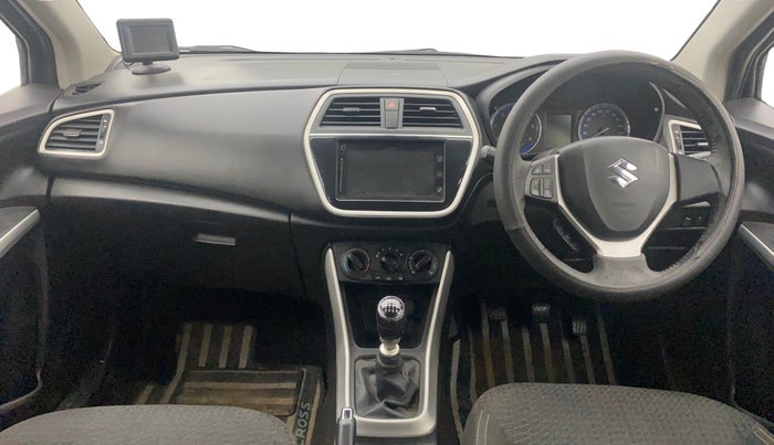 2015 Maruti S Cross ZETA 1.6, Diesel, Manual, 1,00,554 km, Dashboard
