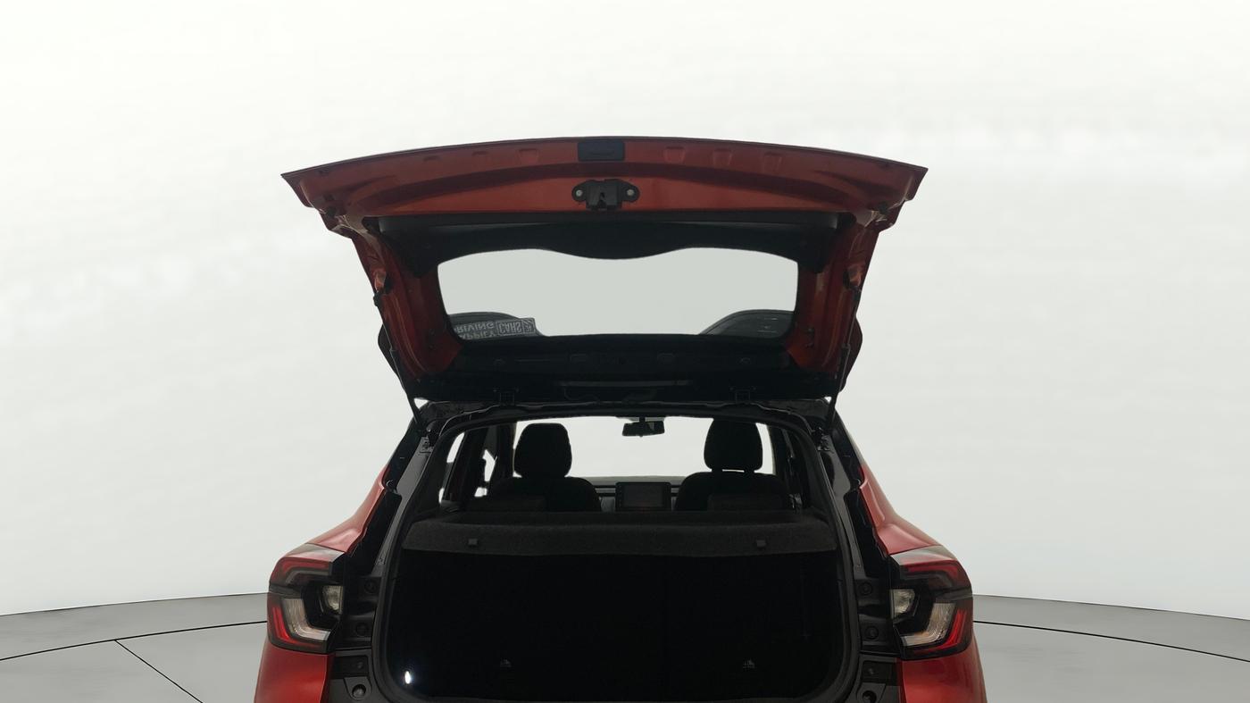 2022 Renault Kiger RXZ TURBO CVT DUAL TONE, Petrol, Automatic, 64,547 km, Boot Door Open