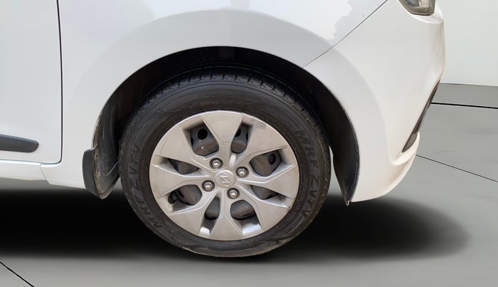 2014 Hyundai Xcent S 1.2, Petrol, Manual, 76,933 km, Right Front Wheel