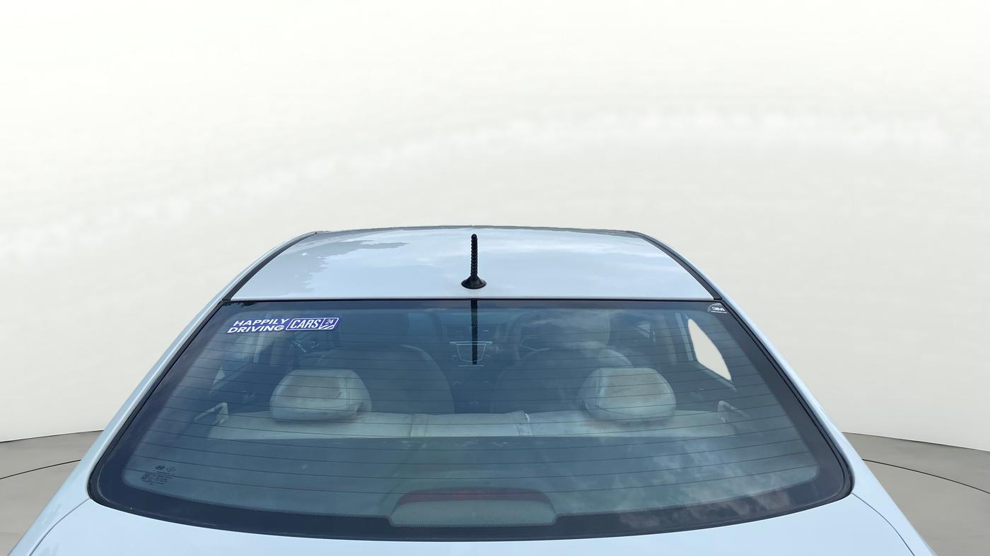 2014 Hyundai Verna FLUIDIC 1.6 VTVT SX, Petrol, Manual, 61,445 km, Rear Windshield
