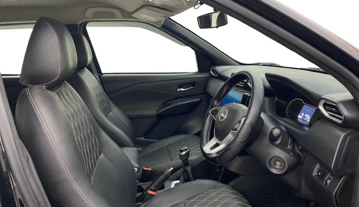 2024 Nissan MAGNITE Acenta B4D 1.0 Petrol MT, Petrol, Manual, 32,396 km, Right Side Front Door Cabin