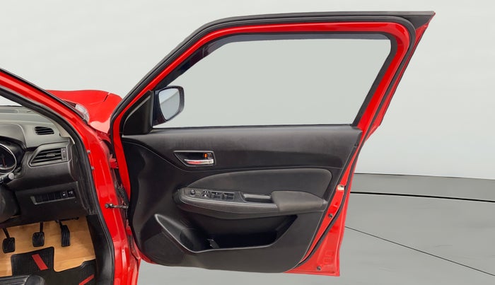 2020 Maruti Swift VXI, Petrol, Manual, 36,685 km, RHS Front Door