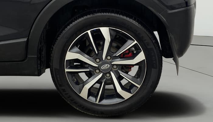 2019 Mahindra XUV300 W8 (O) 1.2 PETROL, Petrol, Manual, 82,849 km, Left Rear Wheel