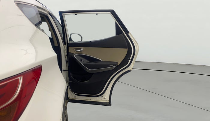 2015 Hyundai Santa Fe 4 WD AT, Diesel, Automatic, 81,011 km, RHS Rear Door