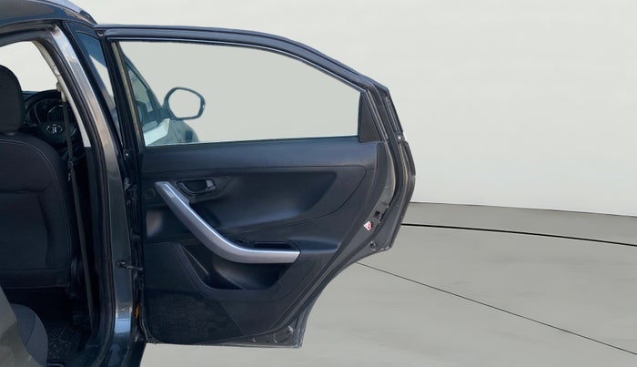 2023 Tata NEXON XM PETROL, CNG, Manual, 1,07,347 km, RHS Rear Door