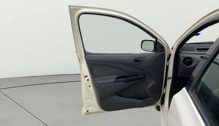 2013 Toyota Etios G, Petrol, Manual, 1,25,001 km, LHS Front Door