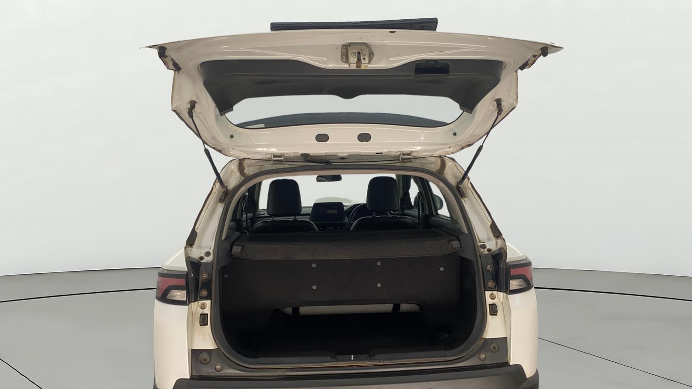 2023 Maruti BREZZA LXI S- CNG, CNG, Manual, 43,046 km, Boot Door Open